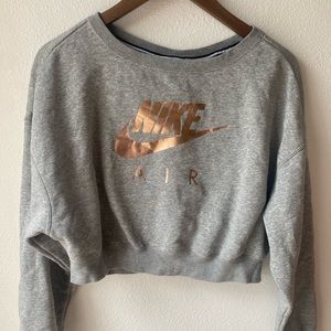 Nike cropped sweater size small, zip up back